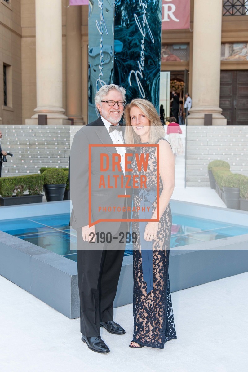 Jeff Raikes, Tricia Raikes, Gucci & Vogue Dinner, Stanford University. Stanford University, September 19th, 2015, Photo #2190-299 Jeff Raikes, Tricia Raikes, Photo #2190-299