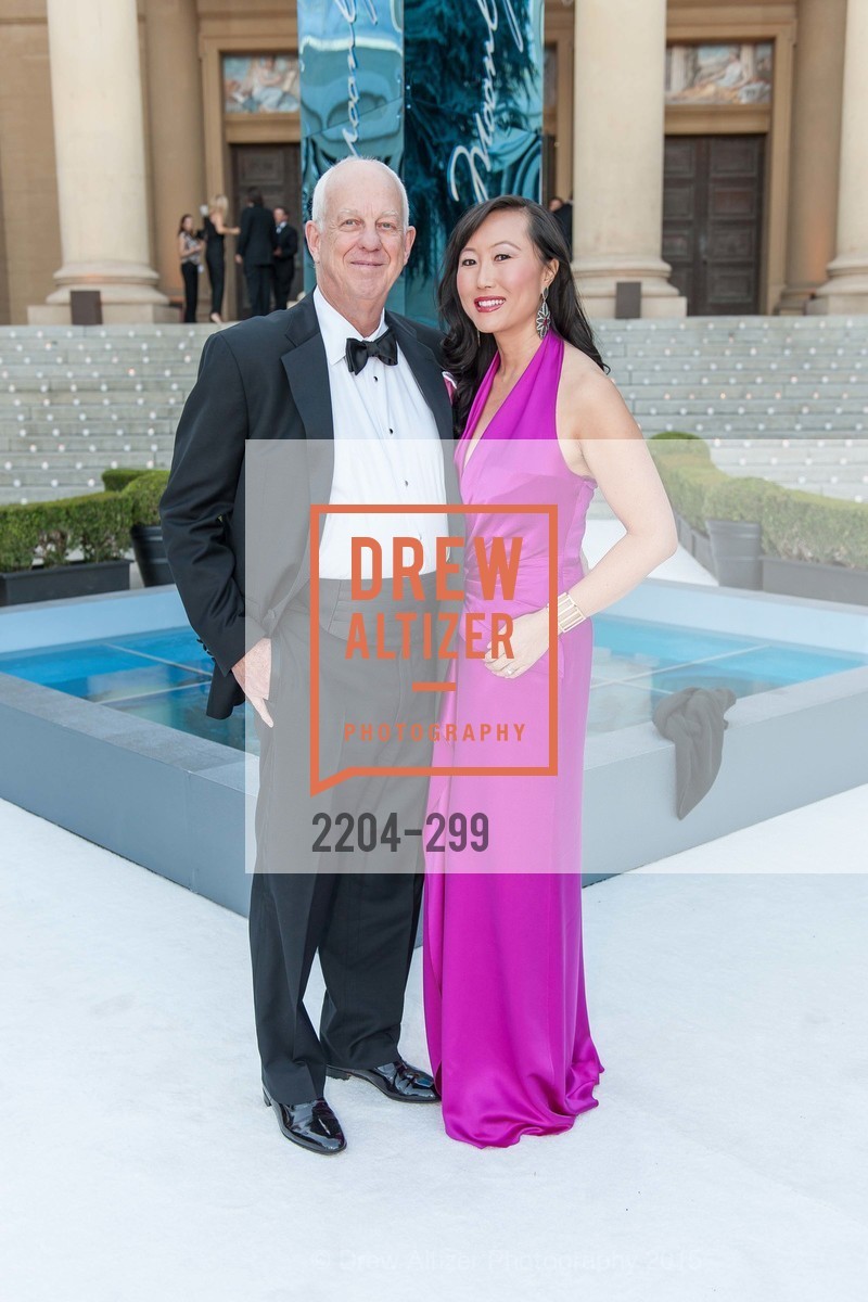 Arthur Douville, Sherri Douville, Gucci & Vogue Dinner, Stanford University. Stanford University, September 19th, 2015, Photo #2204-299 Arthur Douville, Sherri Douville, Photo #2204-299