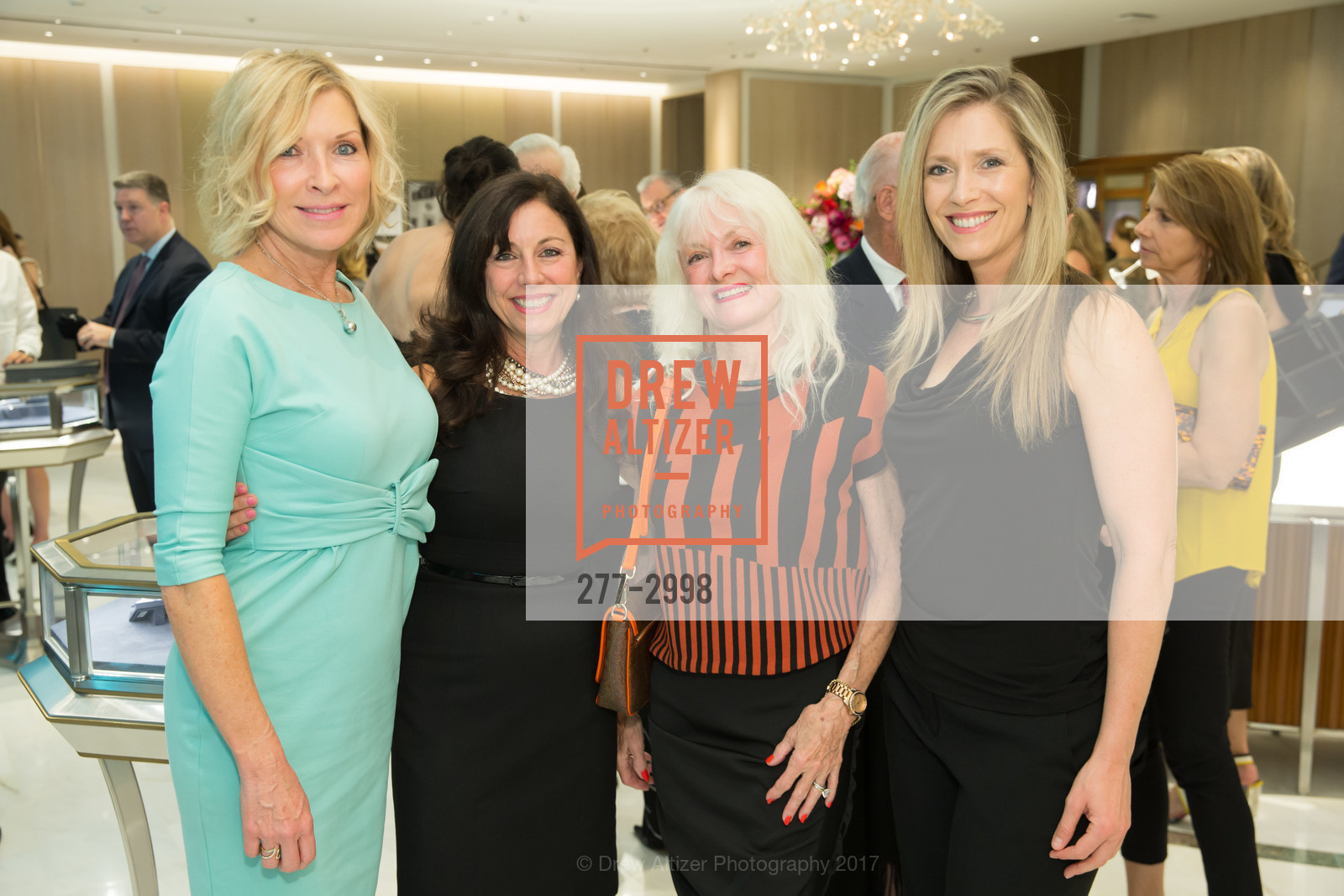 Lori Noah, Donna Bachle, Andi Valo Espina, Tiffany & Co. along with The SF Ballet hosts a Cocktail Event 2017, Tiffany & Co. 350 Post St SF , California, October 26th, 2017, Photo #277-2998 Lori Noah, Donna Bachle, Andi Valo Espina, Photo #277-2998