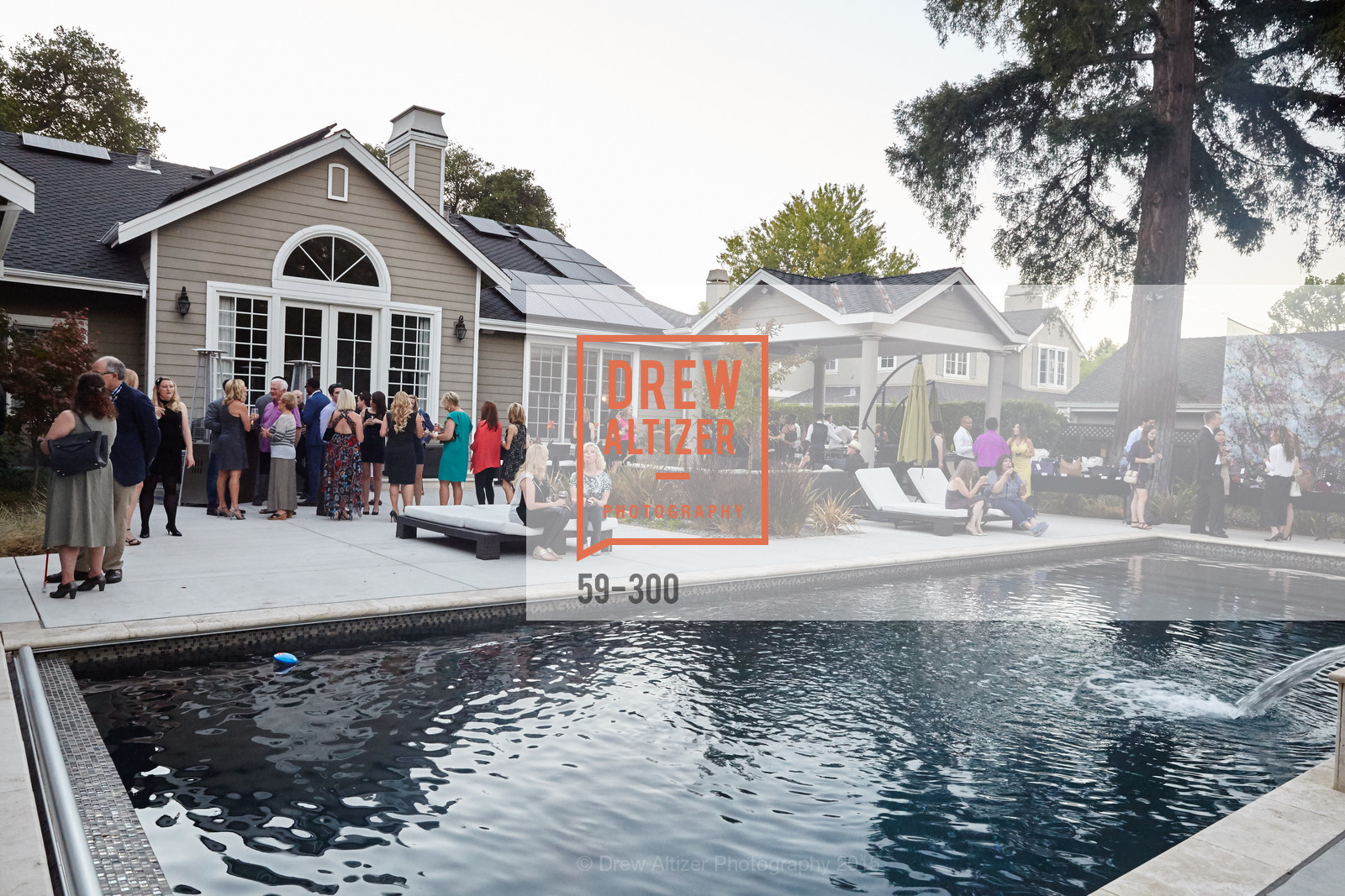 Atmosphere, Breast Cancer Awareness Fund Presents This Old Bag Silicon Valley Preview Party, Private Residence, September 19th, 2015,Drew Altizer, Drew Altizer Photography, full-service agency, private events, San Francisco photographer, photographer california