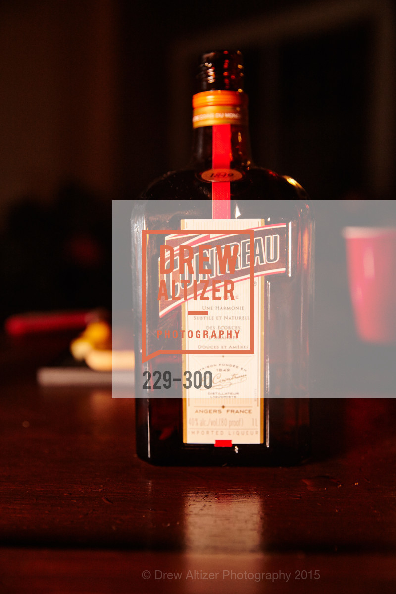 Atmosphere, Breast Cancer Awareness Fund Presents This Old Bag Silicon Valley Preview Party, Private Residence, September 19th, 2015,Drew Altizer, Drew Altizer Photography, full-service agency, private events, San Francisco photographer, photographer california