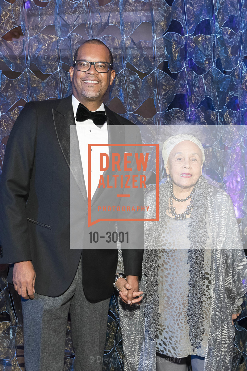Fred Blackwell, Betye Saar, MoAD's 2017 Afropolitan Ball, Fairmont Hotel. 950 Mason St SF, Photo #10-3001 Fred Blackwell, Betye Saar, Photo #10-3001