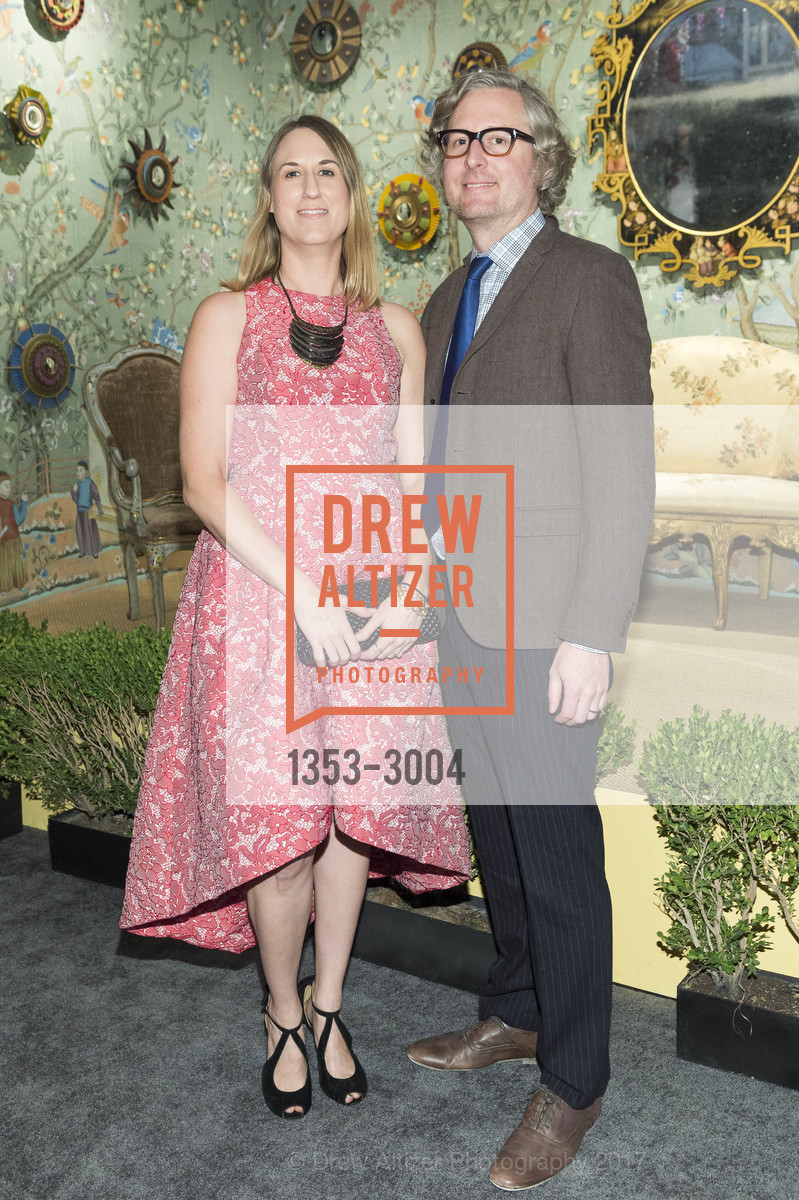 The San Francisco Fall Art & Antiques Show Opening Night Preview Gala, Fort Mason Center, Festival Pavilion. 2 Marina Blvd, San Francisco, CA 94123, October 25th, 2017, Photo #1353-3004 Photo #1353-3004