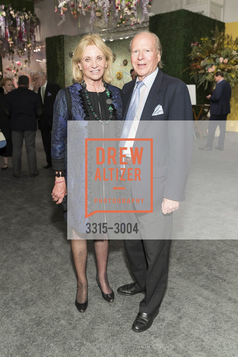 Sarah Hills, Austin Hills, The San Francisco Fall Art & Antiques Show Opening Night Preview Gala, Fort Mason Center, Festival Pavilion. 2 Marina Blvd, San Francisco, CA 94123, October 25th, 2017, Photo #3315-3004 Sarah Hills, Austin Hills, Photo #3315-3004