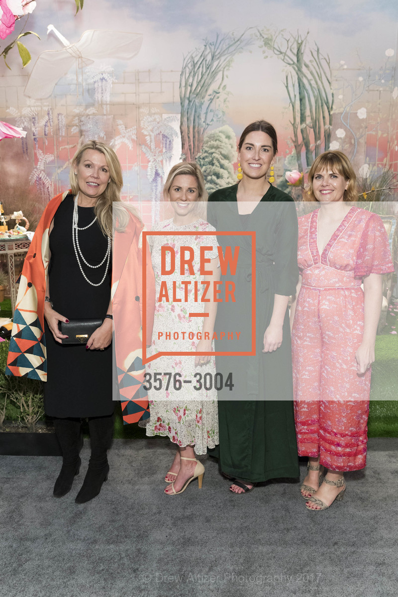 Catherine Macfee, Justine Macfee, Nisa Dwyer, Leah Hines, The San Francisco Fall Art & Antiques Show Opening Night Preview Gala, Fort Mason Center, Festival Pavilion. 2 Marina Blvd, San Francisco, CA 94123, October 25th, 2017, Photo #3576-3004 Catherine Macfee, Justine Macfee, Nisa Dwyer, Leah Hines, Photo #3576-3004