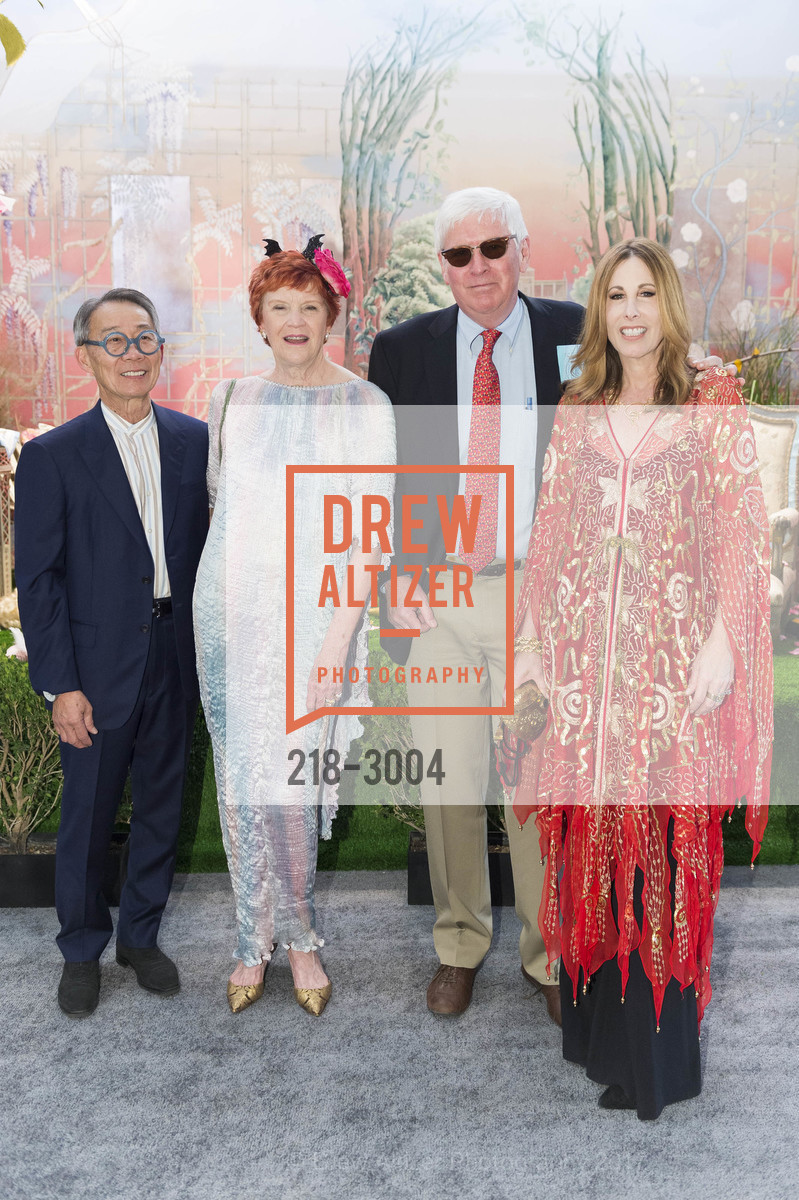 David Wing, Pamela Babey, Steve Oney, Madeleine Stuart, The San Francisco Fall Art & Antiques Show Opening Night Preview Gala, Fort Mason Center, Festival Pavilion. 2 Marina Blvd, San Francisco, CA 94123, October 25th, 2017, Photo #218-3004 David Wing, Pamela Babey, Steve Oney, Madeleine Stuart, Photo #218-3004
