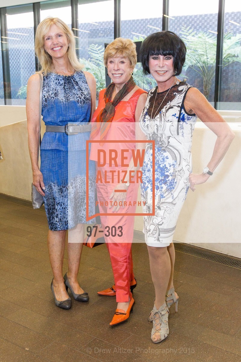 Andrea Schultz, Maria Pitcairn, Marilyn Cabak, Gucci & Vogue Dinner, de Young Museum. de Young Museum, . 3010 24th St, September 21st, 2015, Photo #97-303 Andrea Schultz, Maria Pitcairn, Marilyn Cabak, Photo #97-303