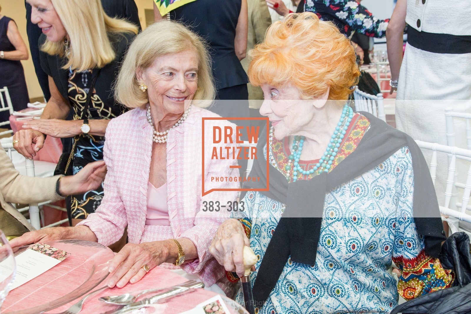 Marianne Cope, Denise Fitch, Gucci & Vogue Dinner, de Young Museum. de Young Museum, . 3010 24th St, September 21st, 2015, Photo #383-303 Marianne Cope, Denise Fitch, Photo #383-303