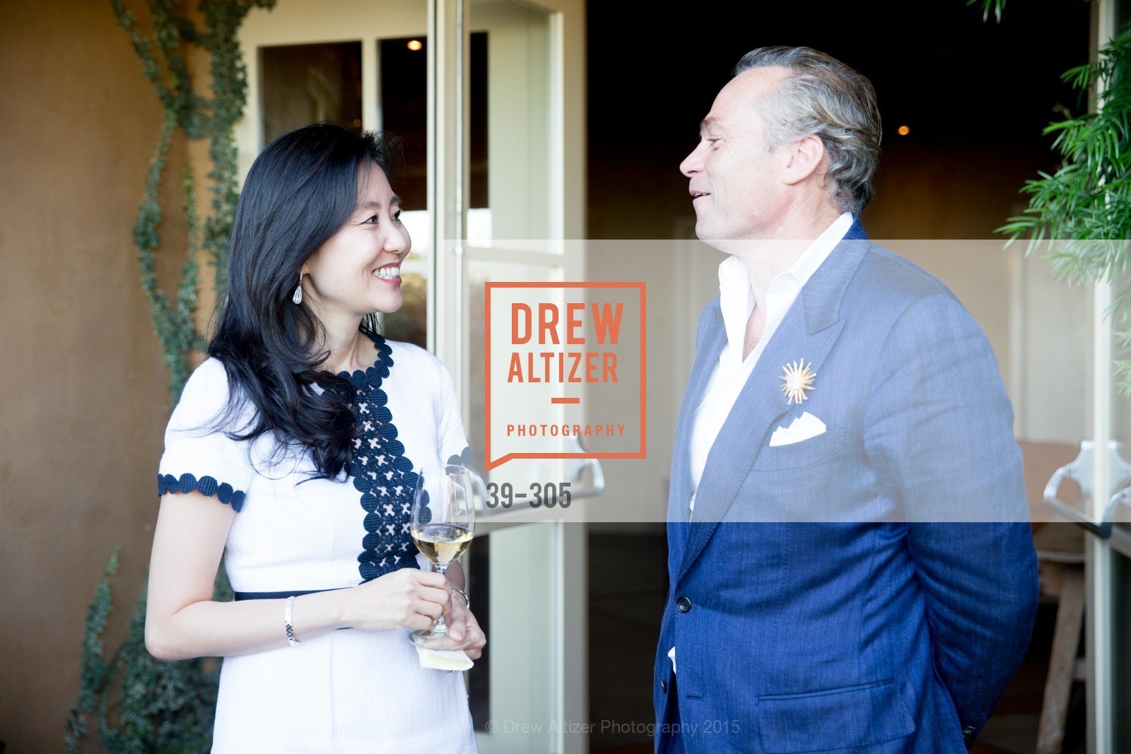 Jeannie Cho Lee MW, Jean-Charles Boisset, Gucci & Vogue Dinner, Auberge dr Soliel. Auberge dr Soliel, September 22nd, 2015, Photo #39-305 Jeannie Cho Lee MW, Jean-Charles Boisset, Photo #39-305