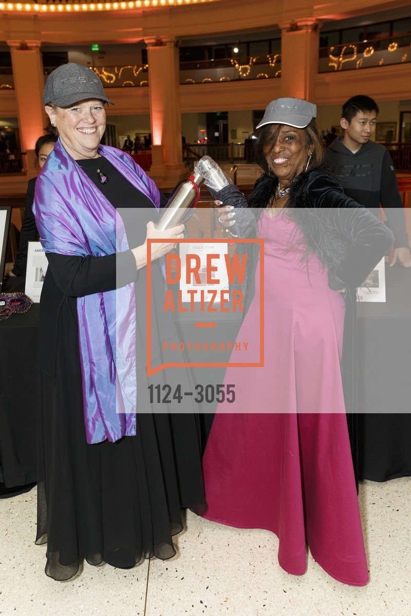 Mary-Jo Knight, Valena M. Williams Jr., Maestro - 2017 Oakland Symphony Gala, Oakland Symphony. 300 Frank H Ogawa Plaza, Oakland, CA 94612, November 4th, 2017, Photo #1124-3055 Mary-Jo Knight, Valena M. Williams Jr., Photo #1124-3055
