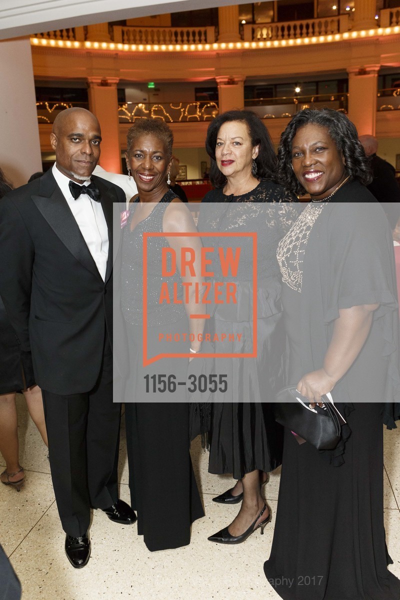 Paul Garrison, Kim Bronson, Laurie Karas, Lisa Bronson, Maestro - 2017 Oakland Symphony Gala, Oakland Symphony. 300 Frank H Ogawa Plaza, Oakland, CA 94612, November 4th, 2017, Photo #1156-3055 Paul Garrison, Kim Bronson, Laurie Karas, Lisa Bronson, Photo #1156-3055