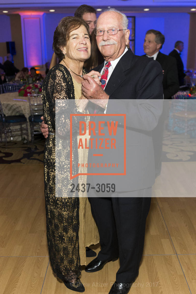 Zetta Ambus, Anthony Ambus, 2017 Elios Hellenic Charity Ball at the Fairmont, Fairmont Hotel, November 4th, 2017, Photo #2437-3059 Zetta Ambus, Anthony Ambus, Photo #2437-3059