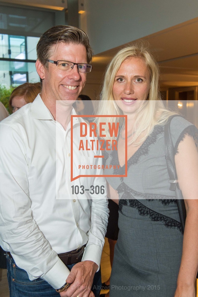 Dylan Tweeney, Gina Bauman, Gucci & Vogue Dinner, The Battery Penthouse. The Battery Penthouse, September 22nd, 2015, Photo #103-306 Dylan Tweeney, Gina Bauman, Photo #103-306
