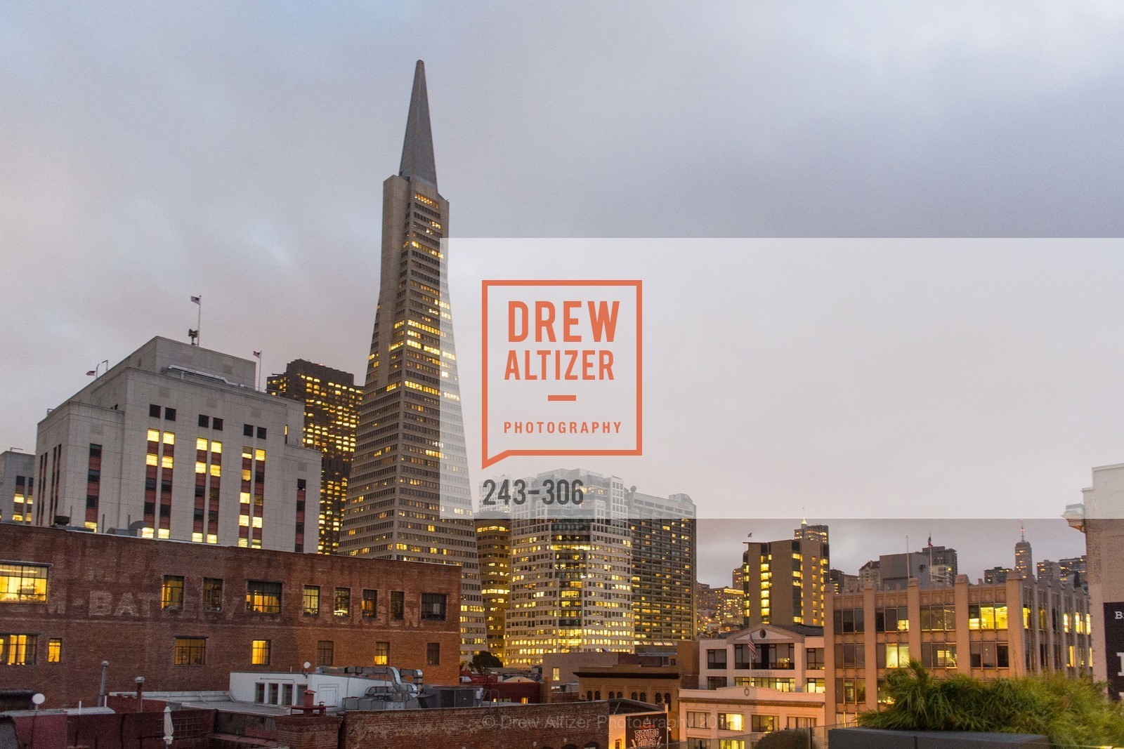 Atmosphere, Sparkpr’s Annual Rooftop Soirée, The Battery Penthouse, September 22nd, 2015,Drew Altizer, Drew Altizer Photography, full-service agency, private events, San Francisco photographer, photographer california
