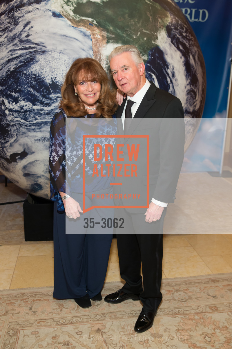 Barbara Shapiro, Mark Lewis, TheatreWorks Around the World 2017, Sharon Heights Golf & Country Club. 2900 Sand Hill Road, November 4th, 2017, Photo #35-3062 Barbara Shapiro, Mark Lewis, Photo #35-3062