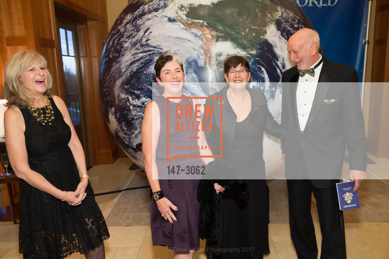 Judy Heyboer, Gayla Lorthridge Wood, Nancy Ginsburg Stern, Rick Stern, TheatreWorks Around the World 2017, Sharon Heights Golf & Country Club. 2900 Sand Hill Road, November 4th, 2017, Photo #147-3062 Judy Heyboer, Gayla Lorthridge Wood, Nancy Ginsburg Stern, Rick Stern, Photo #147-3062