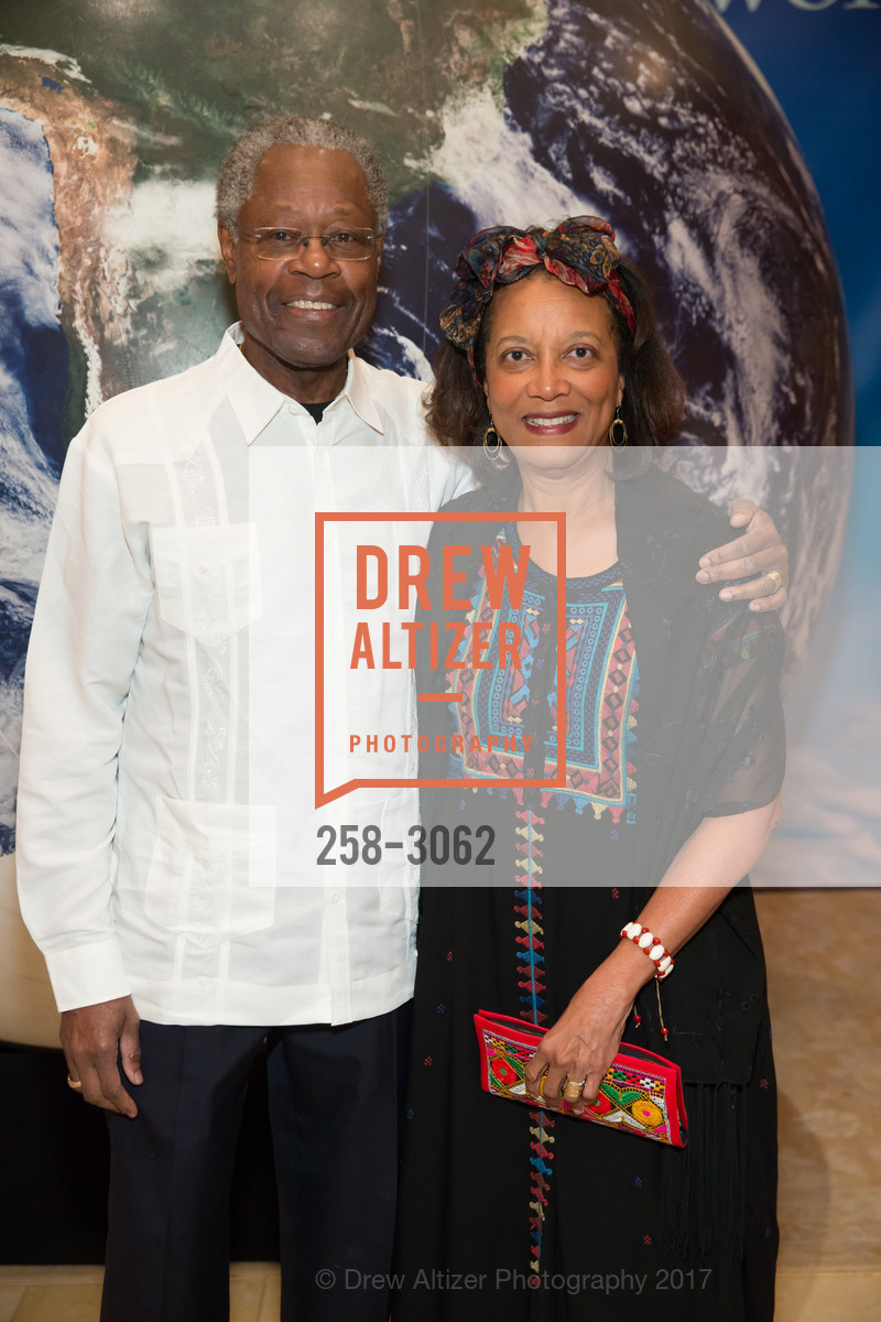 Ewart Thomas, Odette Thomas, TheatreWorks Around the World 2017, Sharon Heights Golf & Country Club. 2900 Sand Hill Road, November 4th, 2017, Photo #258-3062 Ewart Thomas, Odette Thomas, Photo #258-3062