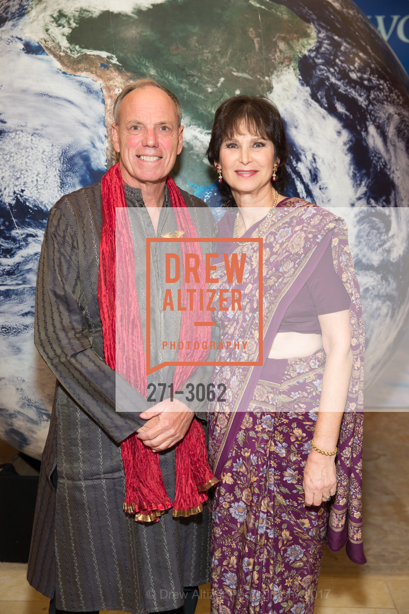Doug Klein, Julie Kaufman, TheatreWorks Around the World 2017, Sharon Heights Golf & Country Club. 2900 Sand Hill Road, November 4th, 2017, Photo #271-3062 Doug Klein, Julie Kaufman, Photo #271-3062