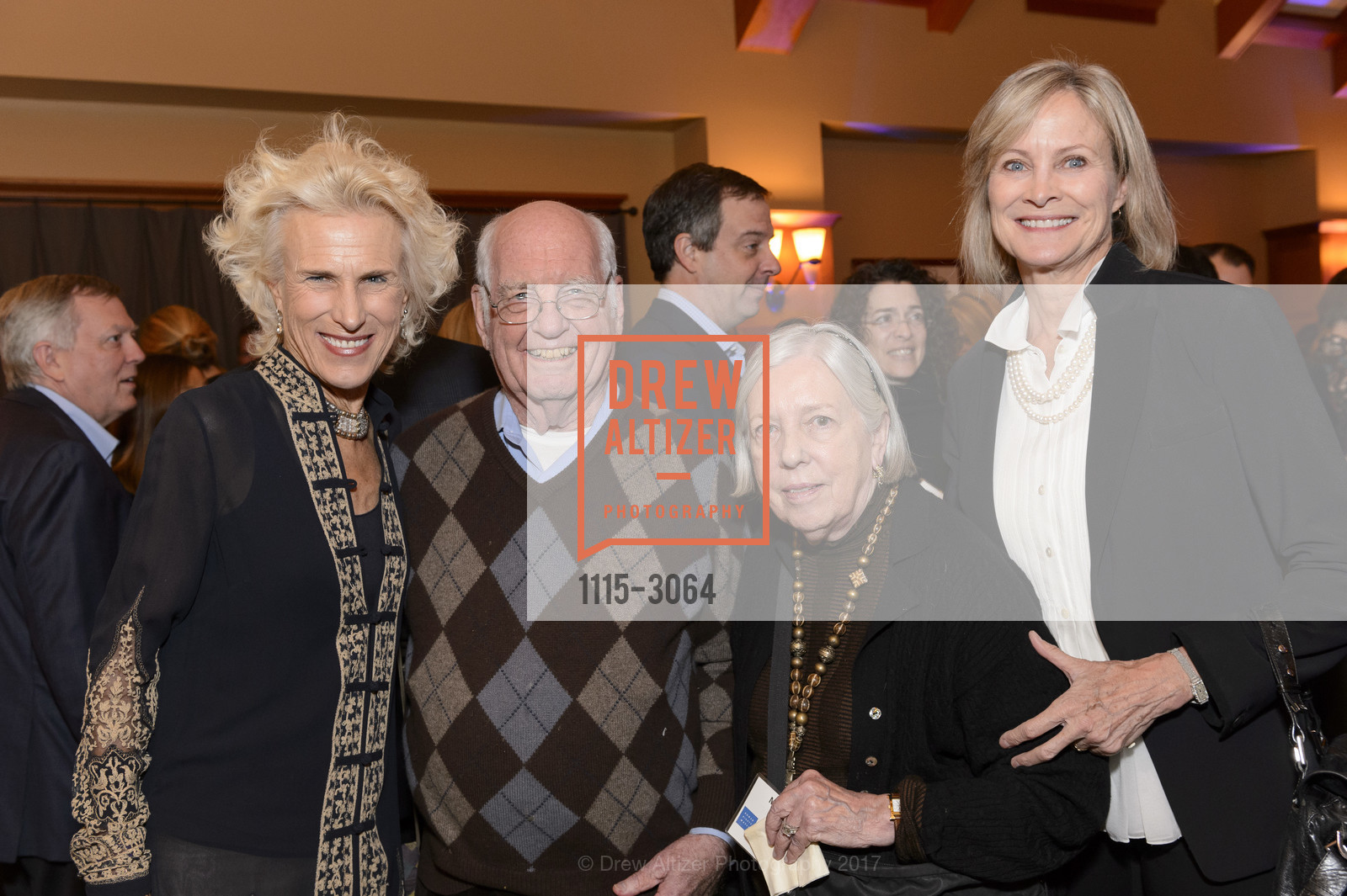Frances Hall Kieschnick, Steven Gill, Margaret Gill, Elaine Wood, Human Rights Watch dinner at Sharon Heights 2017, Sharon Heights Golf & Country Club Palo Alto. 2900 Sand Hill Rd, Menlo Park, CA 94025, November 7th, 2017, Photo #1115-3064 Frances Hall Kieschnick, Steven Gill, Margaret Gill, Elaine Wood, Photo #1115-3064