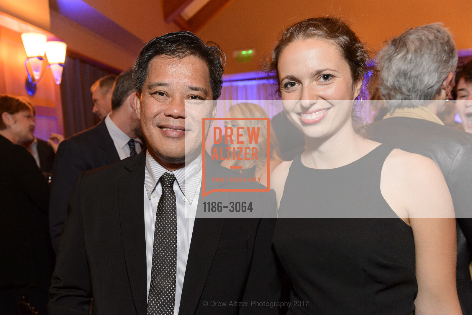 Carlos Conde, Inanna Craig-Morse, Human Rights Watch dinner at Sharon Heights 2017, Sharon Heights Golf & Country Club Palo Alto. 2900 Sand Hill Rd, Menlo Park, CA 94025, November 7th, 2017, Photo #1186-3064 Carlos Conde, Inanna Craig-Morse, Photo #1186-3064