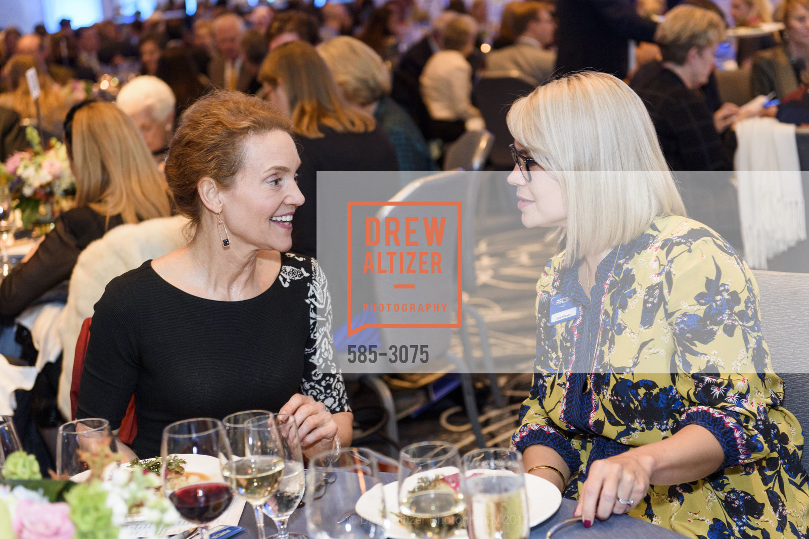 Kim Polese, Kimberly Moore, ARCS Scholar Awards Celebration, The Ritz-Carlton. 600 Stockton Street, November 8th, 2017, Photo #585-3075 Kim Polese, Kimberly Moore, Photo #585-3075