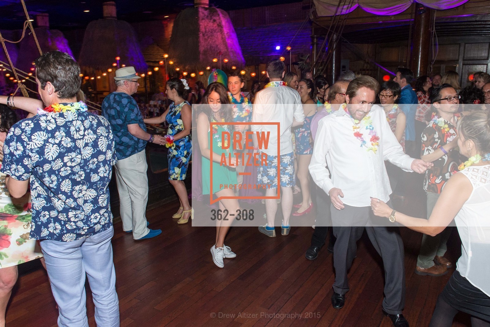 Atmosphere, Tonga Room & Hurricane Bar Celebrates 70 Years of Tiki Glory, Fairmont, September 23rd, 2015,Drew Altizer, Drew Altizer Photography, full-service agency, private events, San Francisco photographer, photographer california