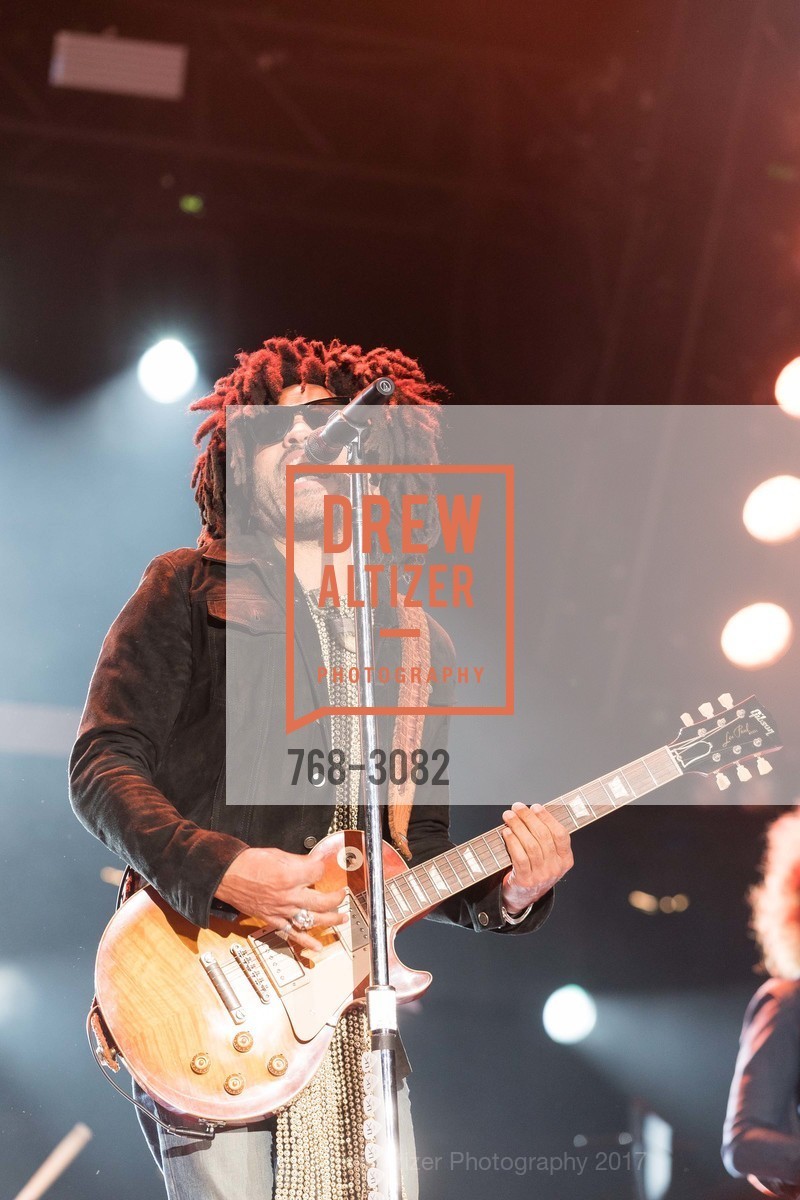 Lenny Kravitz, Dreamforce 2017 Concert for UCSF Benioff Children's Hospital, AT&T Park and Pier 48, November 8th, 2017, Photo #768-3082 Lenny Kravitz, Photo #768-3082