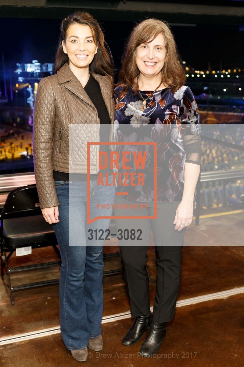Janet Earl, Kate Newkumet, Dreamforce 2017 Concert for UCSF Benioff Children's Hospital, AT&T Park and Pier 48, November 8th, 2017, Photo #3122-3082 Janet Earl, Kate Newkumet, Photo #3122-3082
