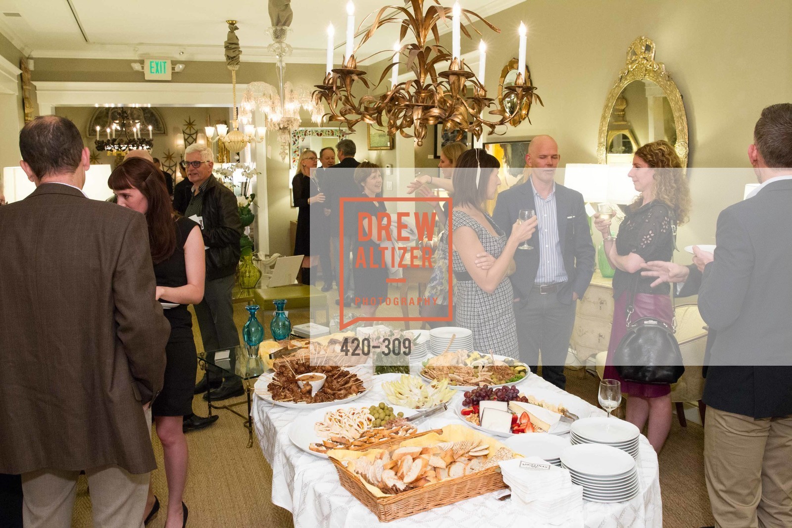 Atmosphere, Gucci & Vogue Dinner, Epoca. Epoca, September 23rd, 2015, Photo #420-309 Atmosphere, Photo #420-309