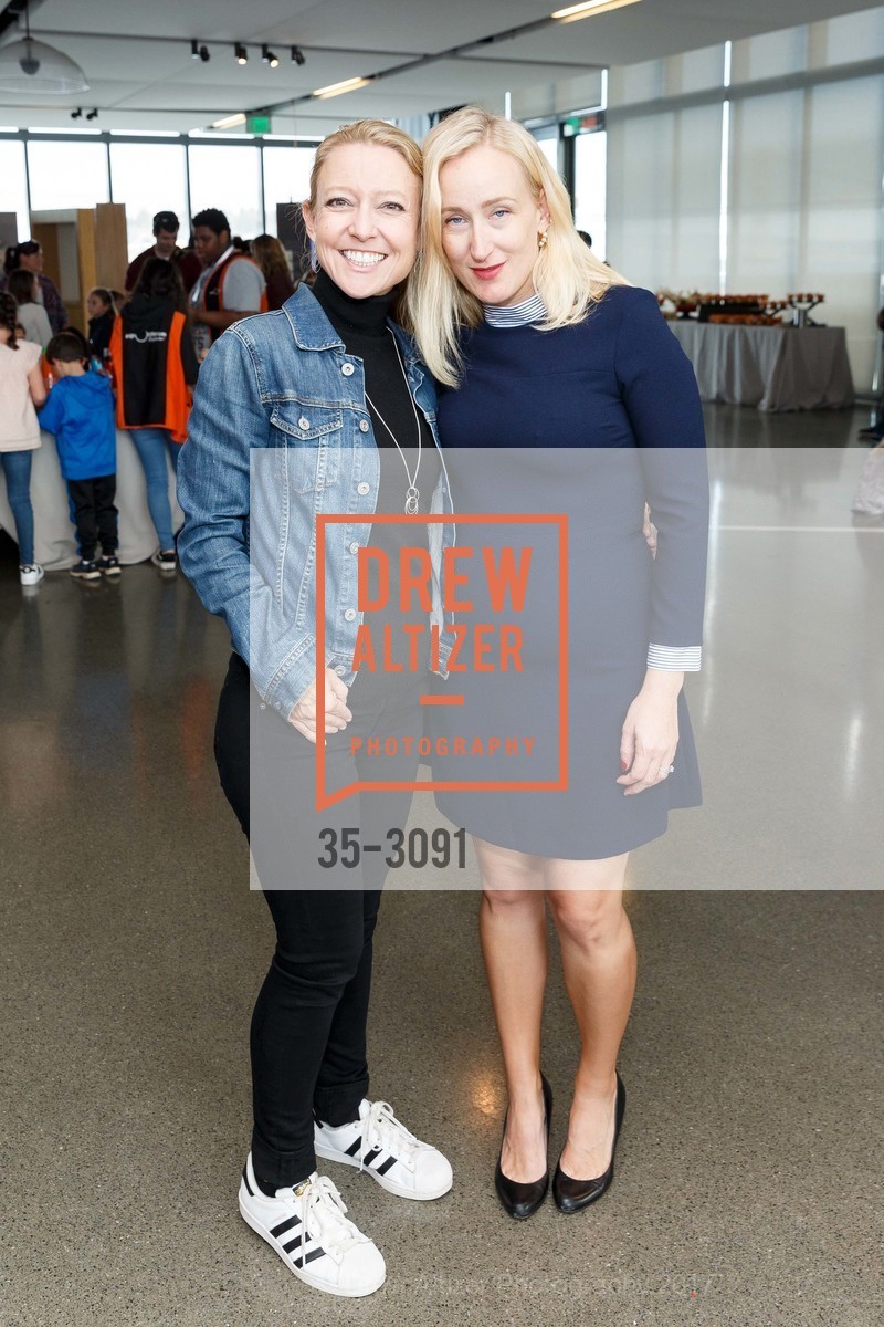 Kimberly Garfinkel, Kimberly Harding, SF Exploratorium's Wonder Funday 2017, Exploratorium, Pier 15 The Embarcadero, November 12th, 2017, Photo #35-3091 Kimberly Garfinkel, Kimberly Harding, Photo #35-3091