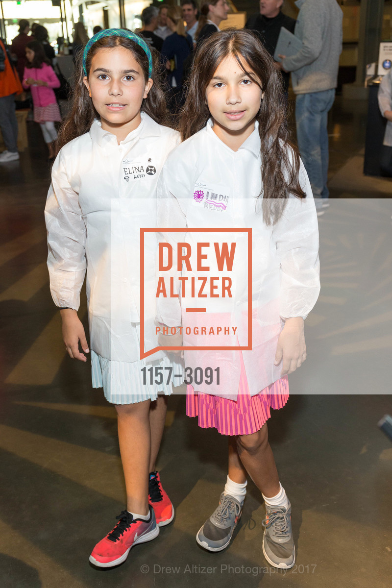 Elina Reddy, India Reddy, SF Exploratorium's Wonder Funday 2017, Exploratorium, Pier 15 The Embarcadero, November 12th, 2017, Photo #1157-3091 Elina Reddy, India Reddy, Photo #1157-3091