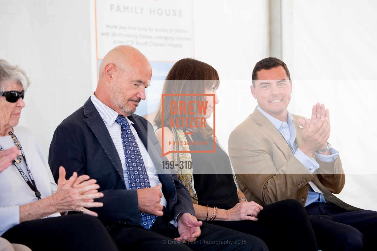 Debbie Ablin, Stephen Grand, Nancy Grand, Scott Miller, Gucci & Vogue Dinner, Family House. Family House, . 540 Mission Bay Blvd, September 24th, 2015, Photo #159-310 Debbie Ablin, Stephen Grand, Nancy Grand, Scott Miller, Photo #159-310