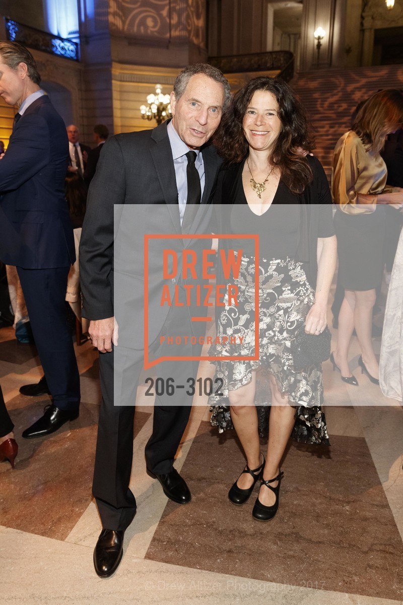 David Weinberg, Mindy Uhrlaub, Human Rights Watch Voices for Justice Gala at SF City Hall, SF City Hall, November 9th, 2017, Photo #206-3102 David Weinberg, Mindy Uhrlaub, Photo #206-3102
