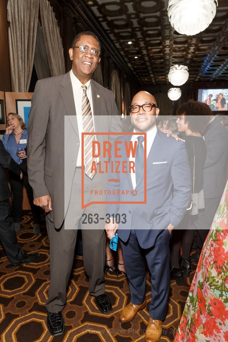 Bill Cartwright, Rodd Lee, Photo #263-3103