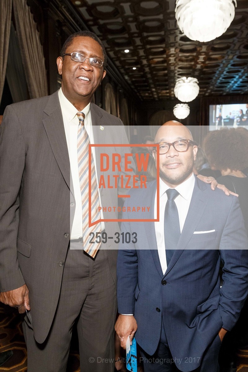 Bill Cartwright, Rodd Lee, Leo T. McCarthy Award & 15th Anniversary Celebration, Julia Morgan Ballroom. 465 California Street, San Francisco, November 9th, 2017, Photo #259-3103 Bill Cartwright, Rodd Lee, Photo #259-3103