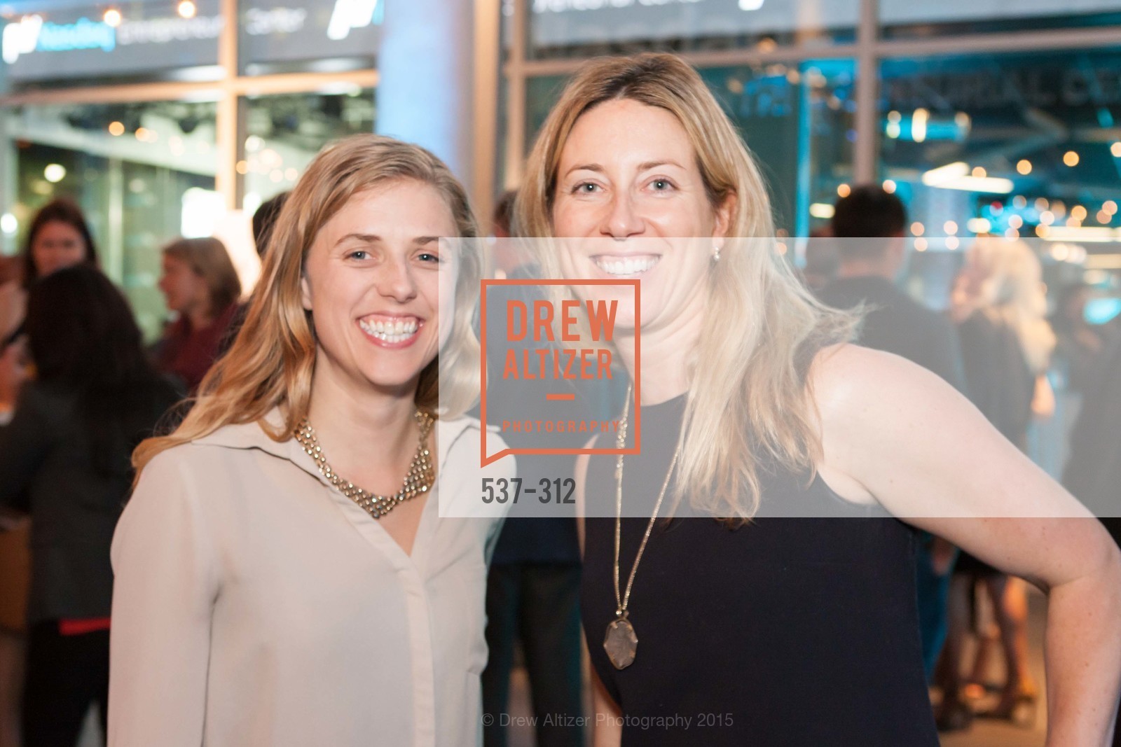 Michele Owen, Susan Ewens, Gucci & Vogue Dinner, Foundry III. Foundry III, . 505 Howard Street, September 24th, 2015, Photo #537-312 Michele Owen, Susan Ewens, Photo #537-312