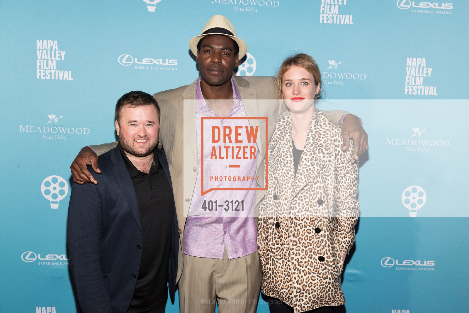 Haley Joel Osment, Sheldon Bailey, Mackenzie Davis, Napa Valley Film Festival 2017 Gala, CIA at COPIA. 500 1st Street, November 11th, 2017, Photo #401-3121 Haley Joel Osment, Sheldon Bailey, Mackenzie Davis, Photo #401-3121