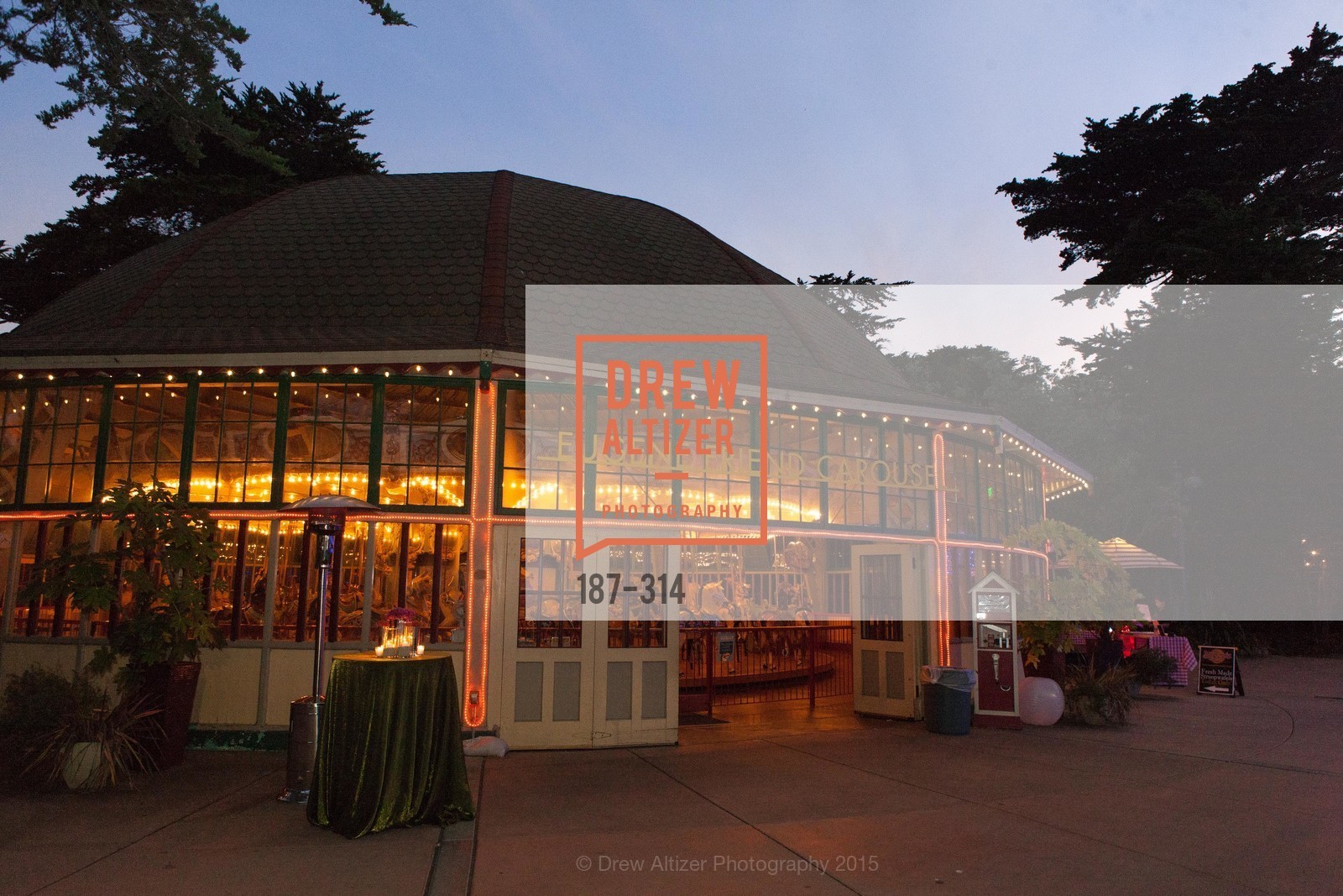 Atmosphere, San Francisco Zoo Fur Ball, San Francisco Zoo, September 25th, 2015,Drew Altizer, Drew Altizer Photography, full-service event agency, private events, San Francisco photographer, photographer California