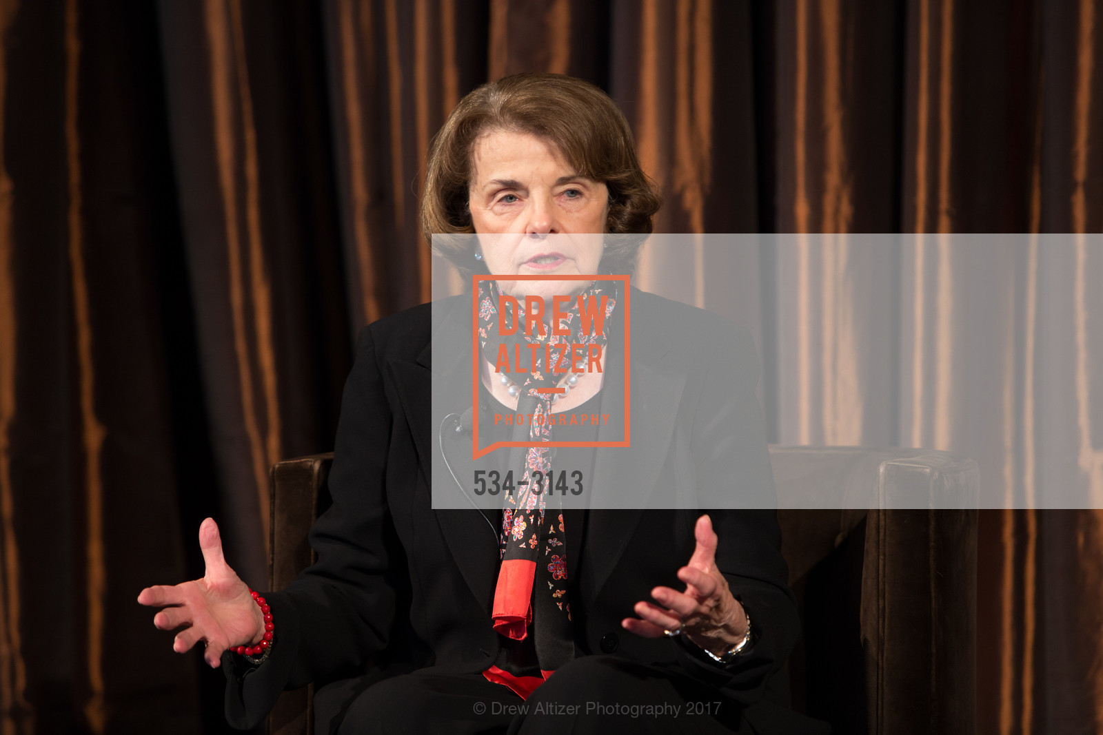 Dianne Feinstein, Photo #534-3143