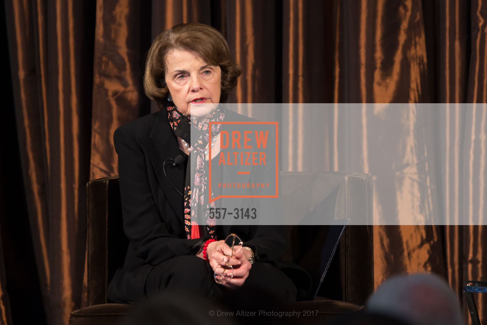 Dianne Feinstein, Photo #557-3143