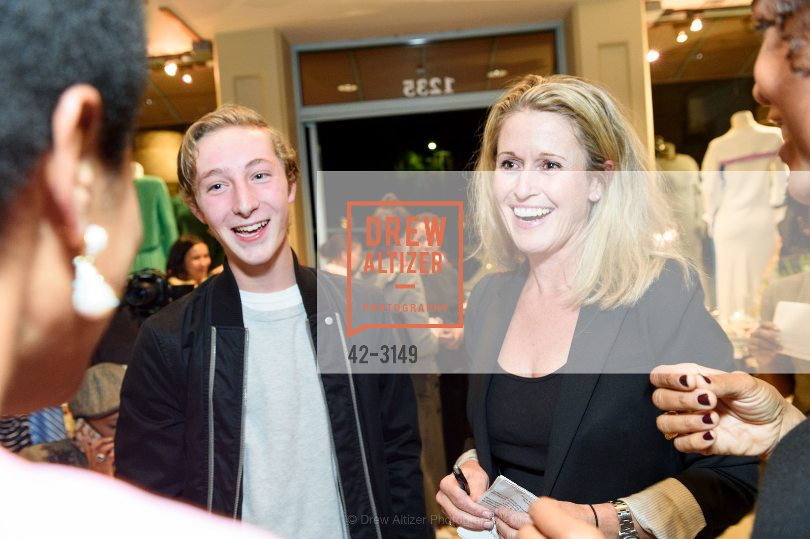 Michelle Saunders, Influential Women in Fashion: An Intimate Conversation Hosted by McMullen, McMullen. 1235 Grand Avenue, November 15th, 2017, Photo #42-3149 Michelle Saunders, Photo #42-3149