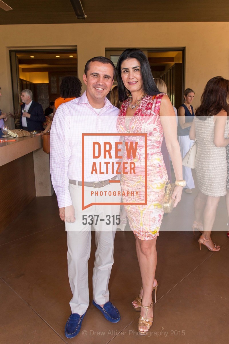 Jorge Jaramillo, Afsaneh Akhtari, Gucci & Vogue Dinner, Round Hill. Round Hill, . 101 Rutherford Hill Road, September 26th, 2015, Photo #537-315 Jorge Jaramillo, Afsaneh Akhtari, Photo #537-315