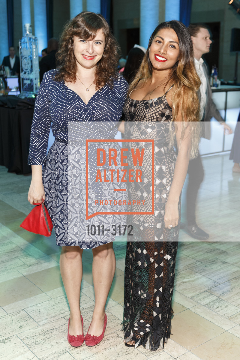 Marissa Root, Mila Renugazevan, St. Francis Foundation's White Caps & Night Caps 2017, Benetly Reserve. 301 Battery Street United States, November 18th, 2017, Photo #1011-3172 Marissa Root, Mila Renugazevan, Photo #1011-3172