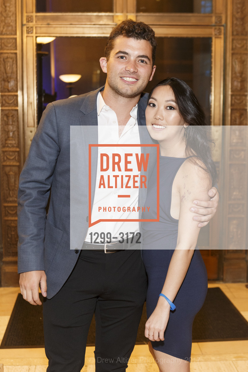 Ian Mabie, Erica Ng, St. Francis Foundation's White Caps & Night Caps 2017, Benetly Reserve. 301 Battery Street United States, November 18th, 2017, Photo #1299-3172 Ian Mabie, Erica Ng, Photo #1299-3172