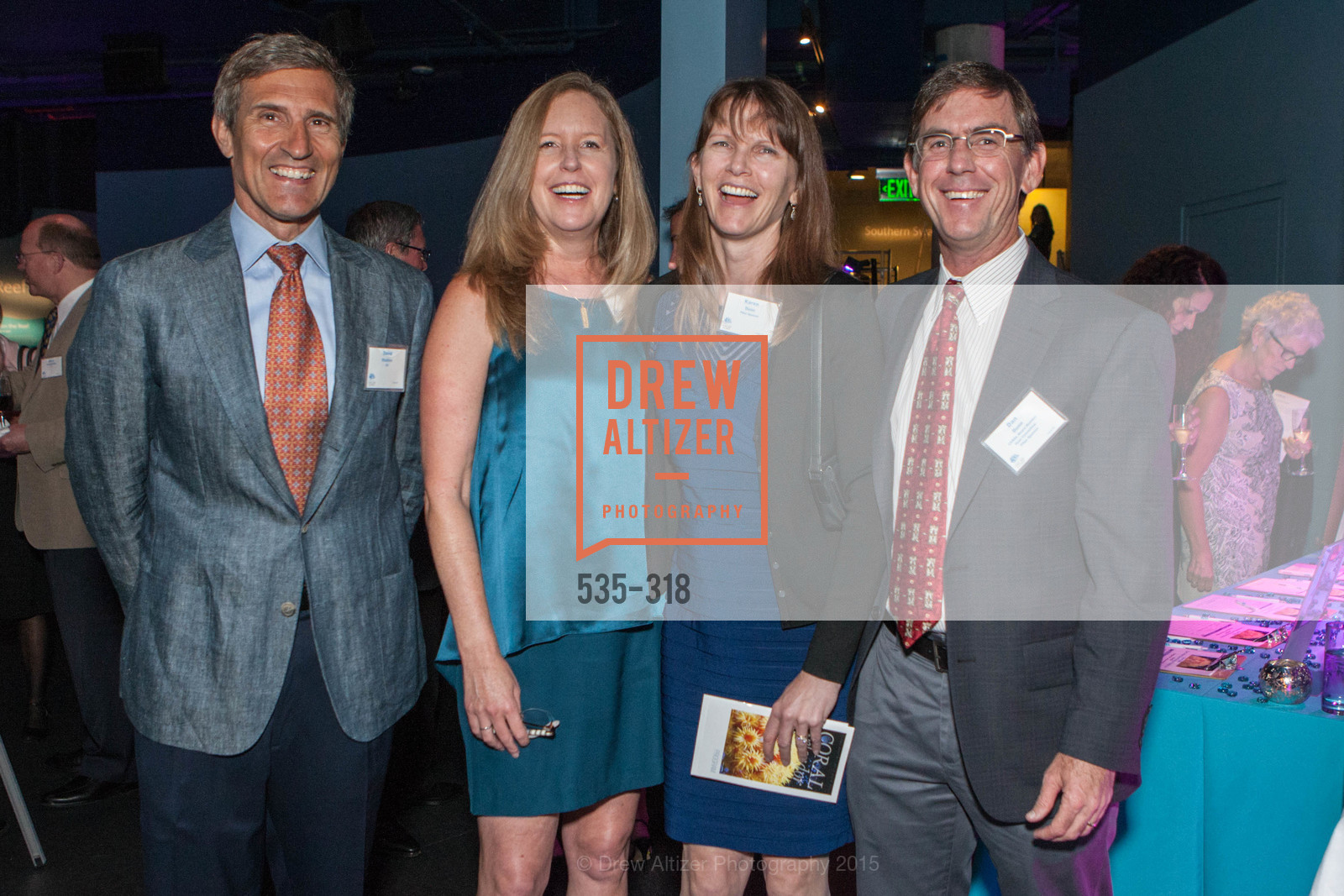 Dave Stanton, Susan Dunn, Karen Dunn, Dan Dunn, Gucci & Vogue Dinner, Academy of Sciences. Academy of Sciences, September 26th, 2015, Photo #535-318 Dave Stanton, Susan Dunn, Karen Dunn, Dan Dunn, Photo #535-318