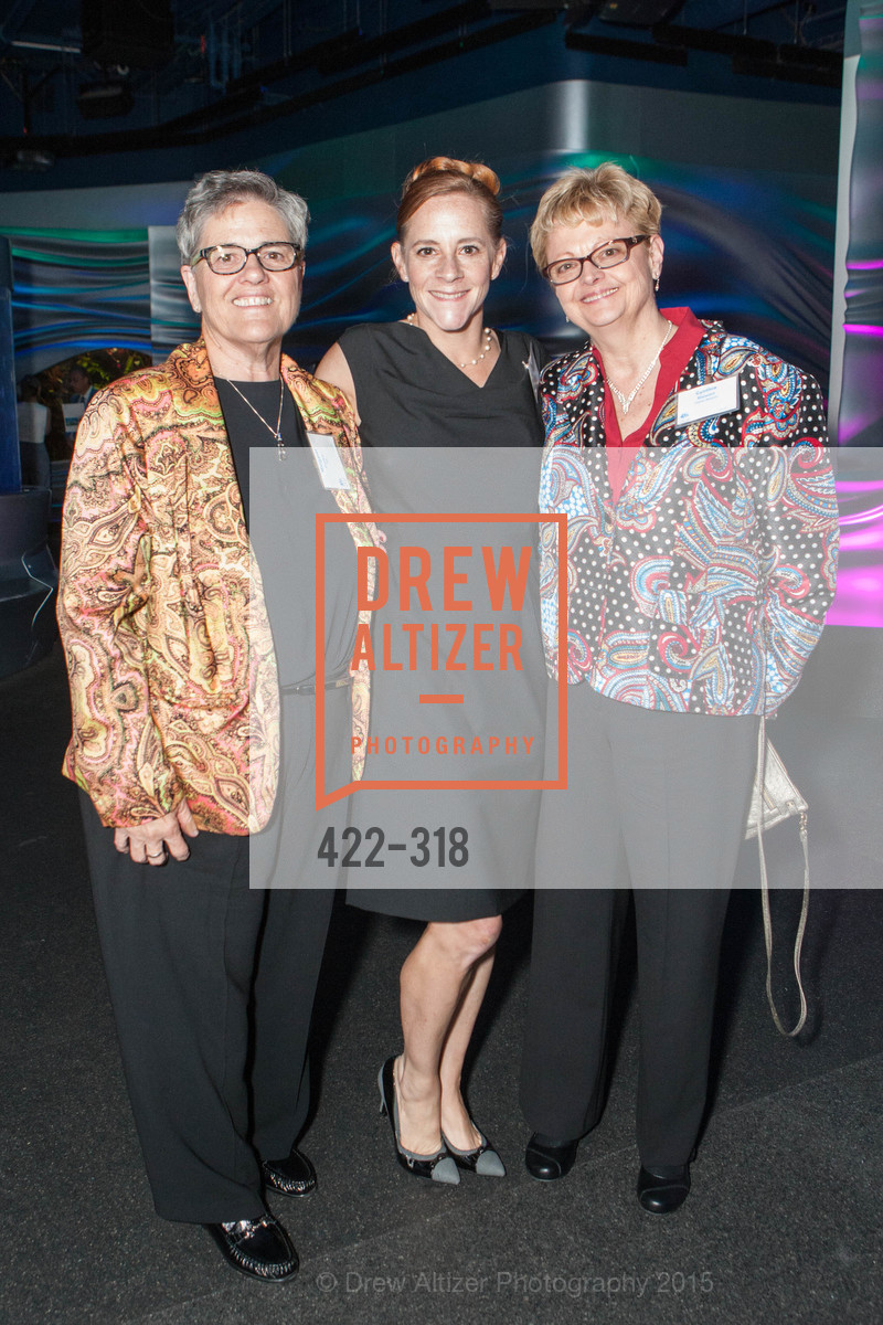 Maggie Corbin, Gwendolyn Tornatore, Cindy Stewart, Gucci & Vogue Dinner, Academy of Sciences. Academy of Sciences, September 26th, 2015, Photo #422-318 Maggie Corbin, Gwendolyn Tornatore, Cindy Stewart, Photo #422-318