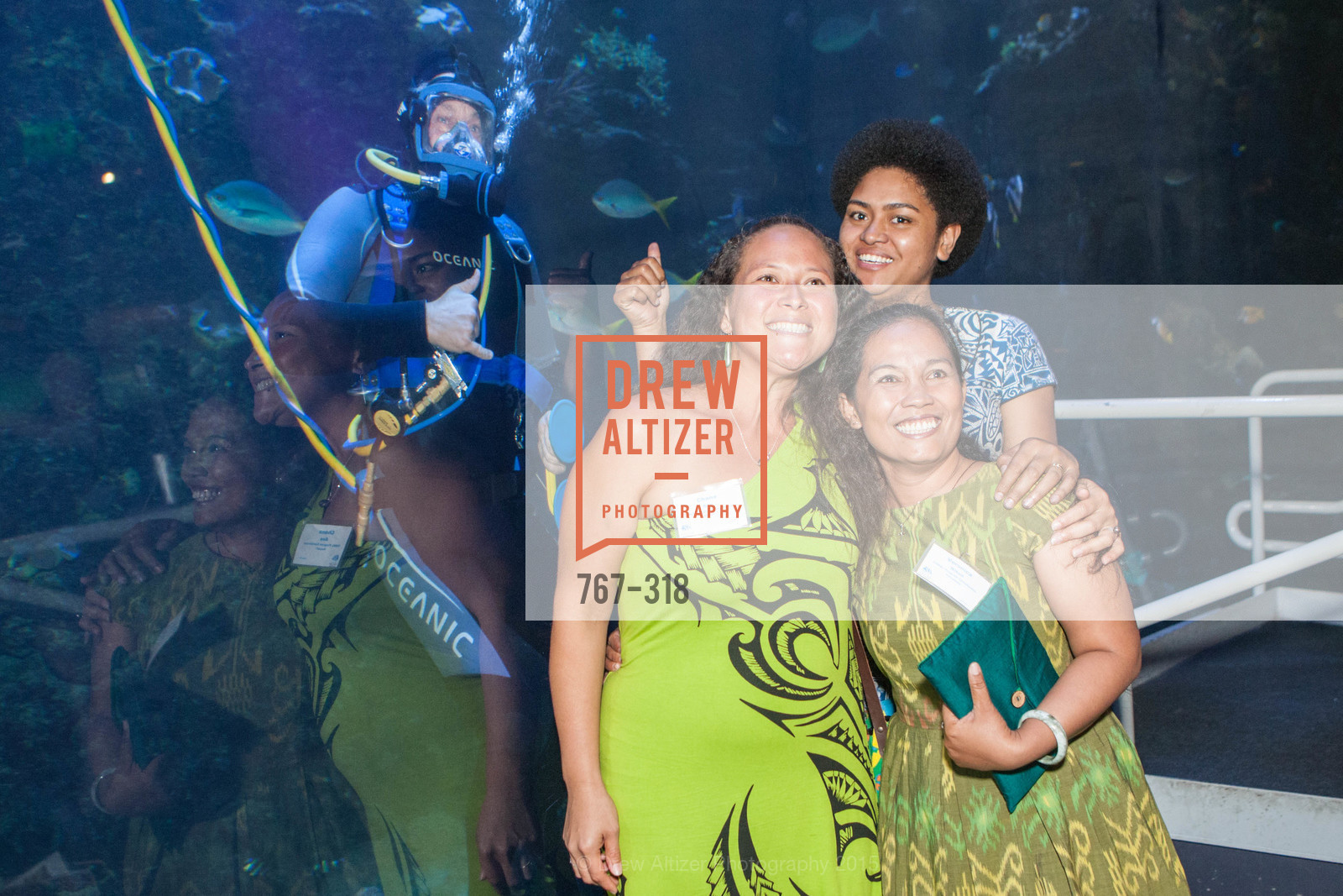 Chana Ane, Veronica Niken, Alisi Rabukawaqa, Gucci & Vogue Dinner, Academy of Sciences. Academy of Sciences, September 26th, 2015, Photo #767-318 Chana Ane, Veronica Niken, Alisi Rabukawaqa, Photo #767-318