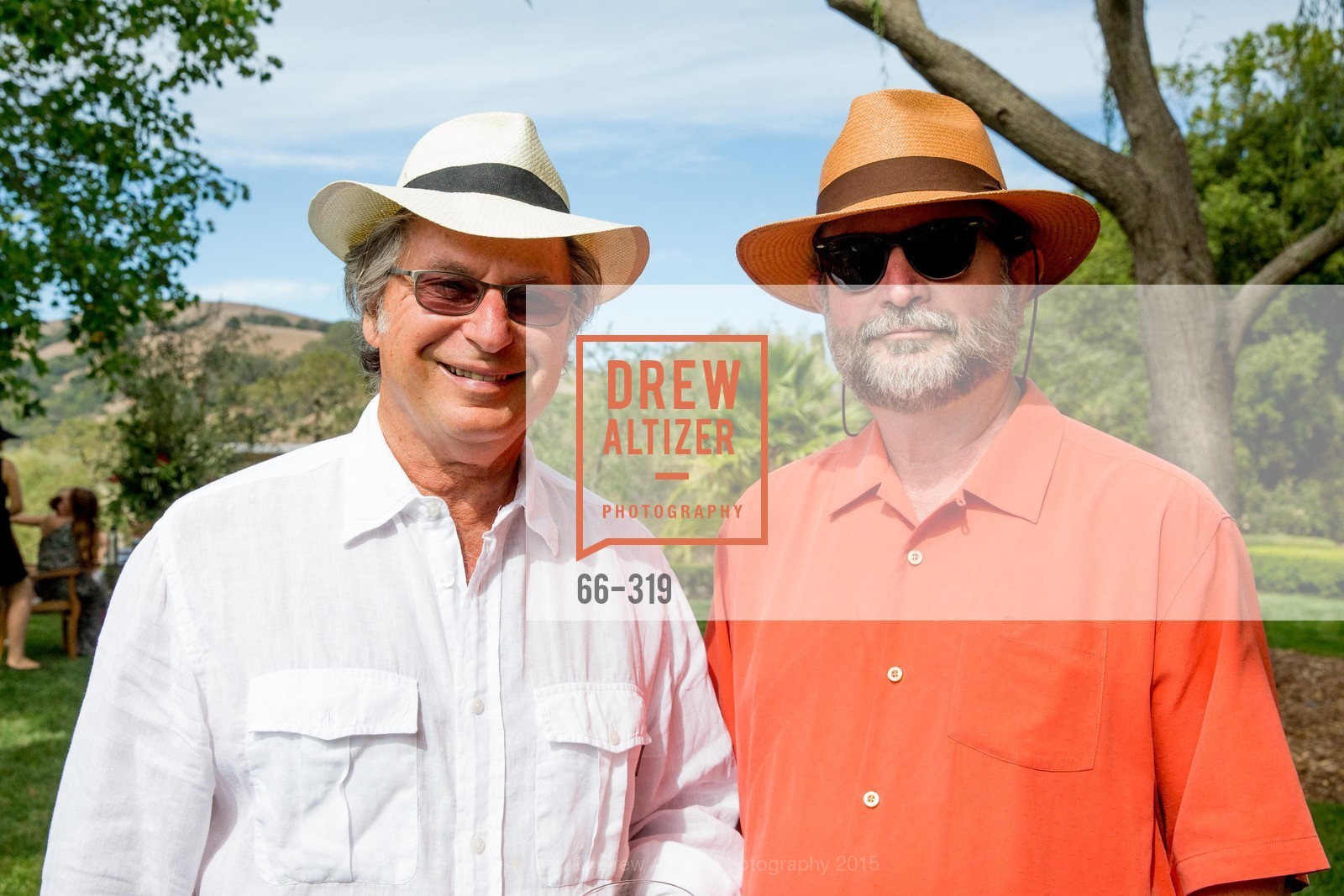Henry Erlich, Tom Graves, Gucci & Vogue Dinner, McEvoy Ranch. McEvoy Ranch, . 5935 Red Hill Road, September 27th, 2015, Photo #66-319 Henry Erlich, Tom Graves, Photo #66-319
