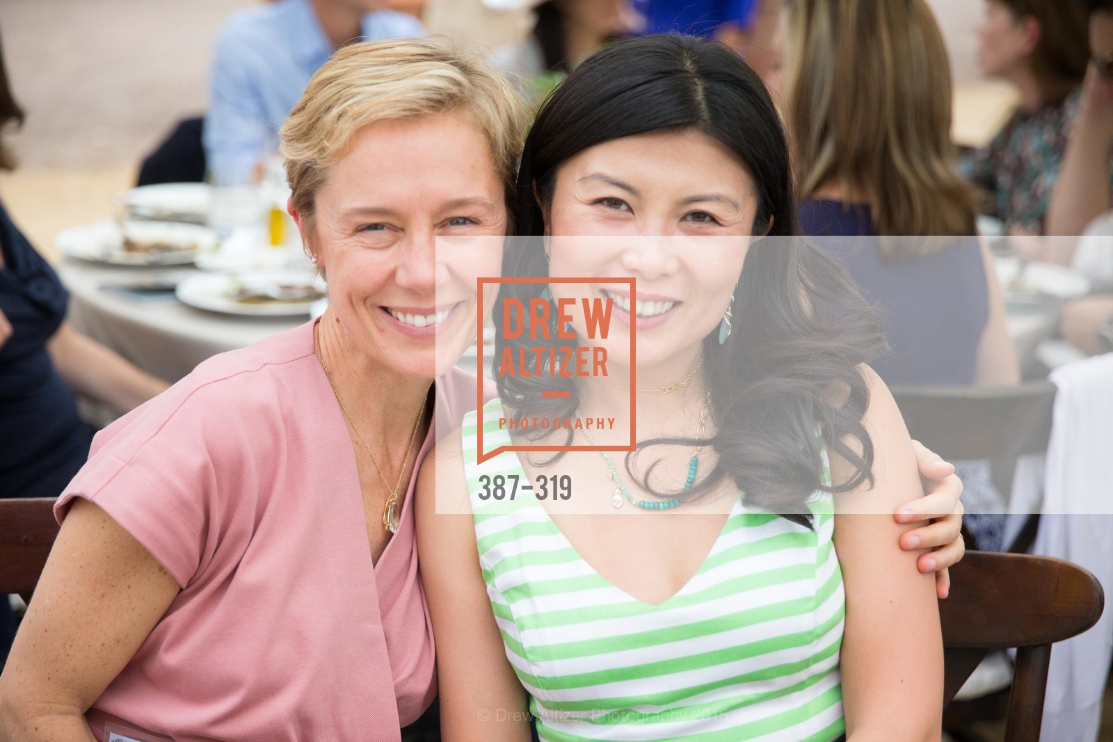 Larissa Roesch, Sally Yu, Photo #387-319