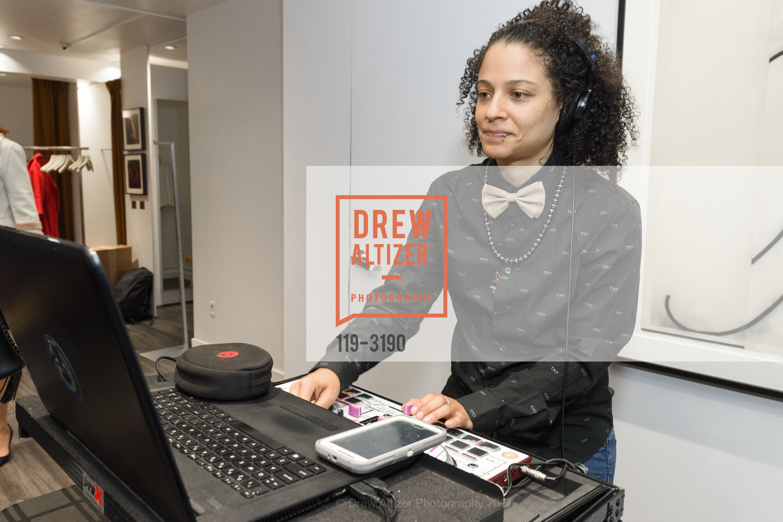 Atmosphere, The RealReal Pop Up Opening Party, The RealReal Pop Up Shop. 222 Stockton Street, November 30th, 2017, Photo #119-3190 Atmosphere, Photo #119-3190